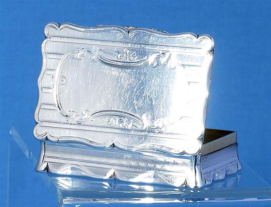 A Victorian silver snuff box, by Edward Smith, Length 85mm Weight: 4.6oz/144grms